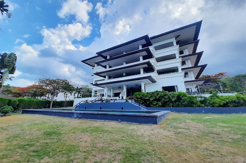 Condo for Sale in Hua Hin (CDFS0196) Arnold Property